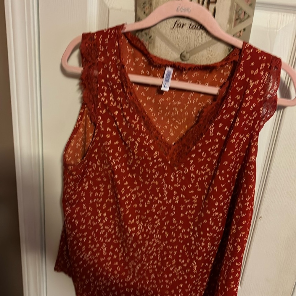 Used floral tank
